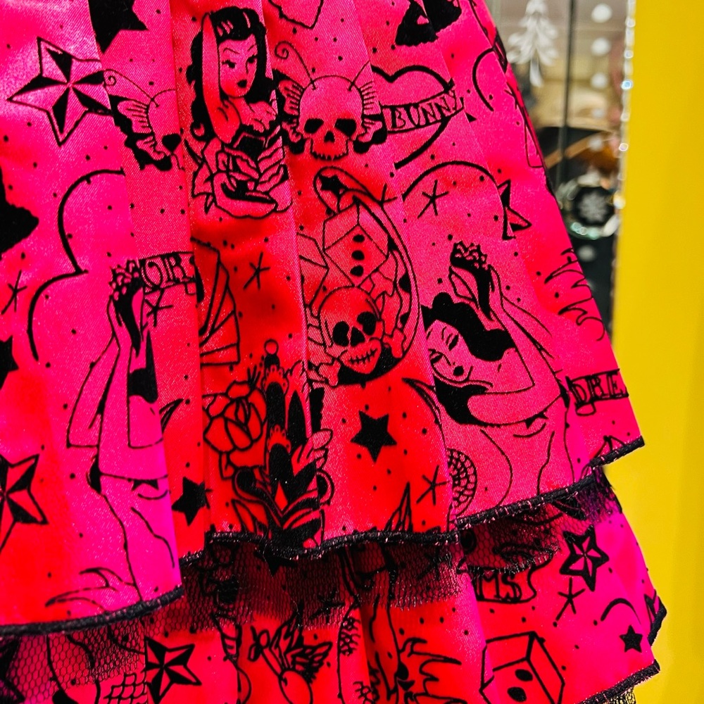 HELL BUNNY Punk Mini Skirt Vintage inspired Size Large with Tool and Ribbon - Picture 3 of 15